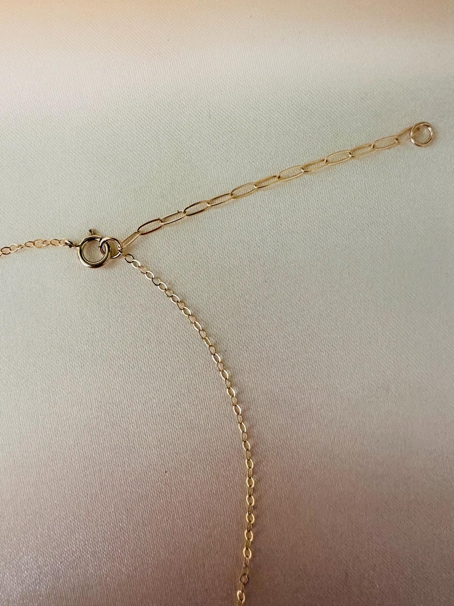 Tahitian Pearl Pikake Necklace – Hawaiian Jewelry with 14k Gold Filled Chain & Mother of Pearl Flowers