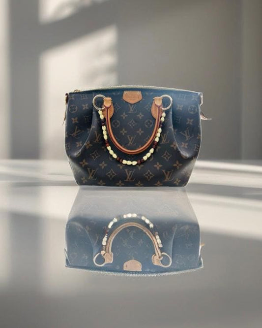 Handmade Hawaiian Flower Purse Charm | Bag Lei