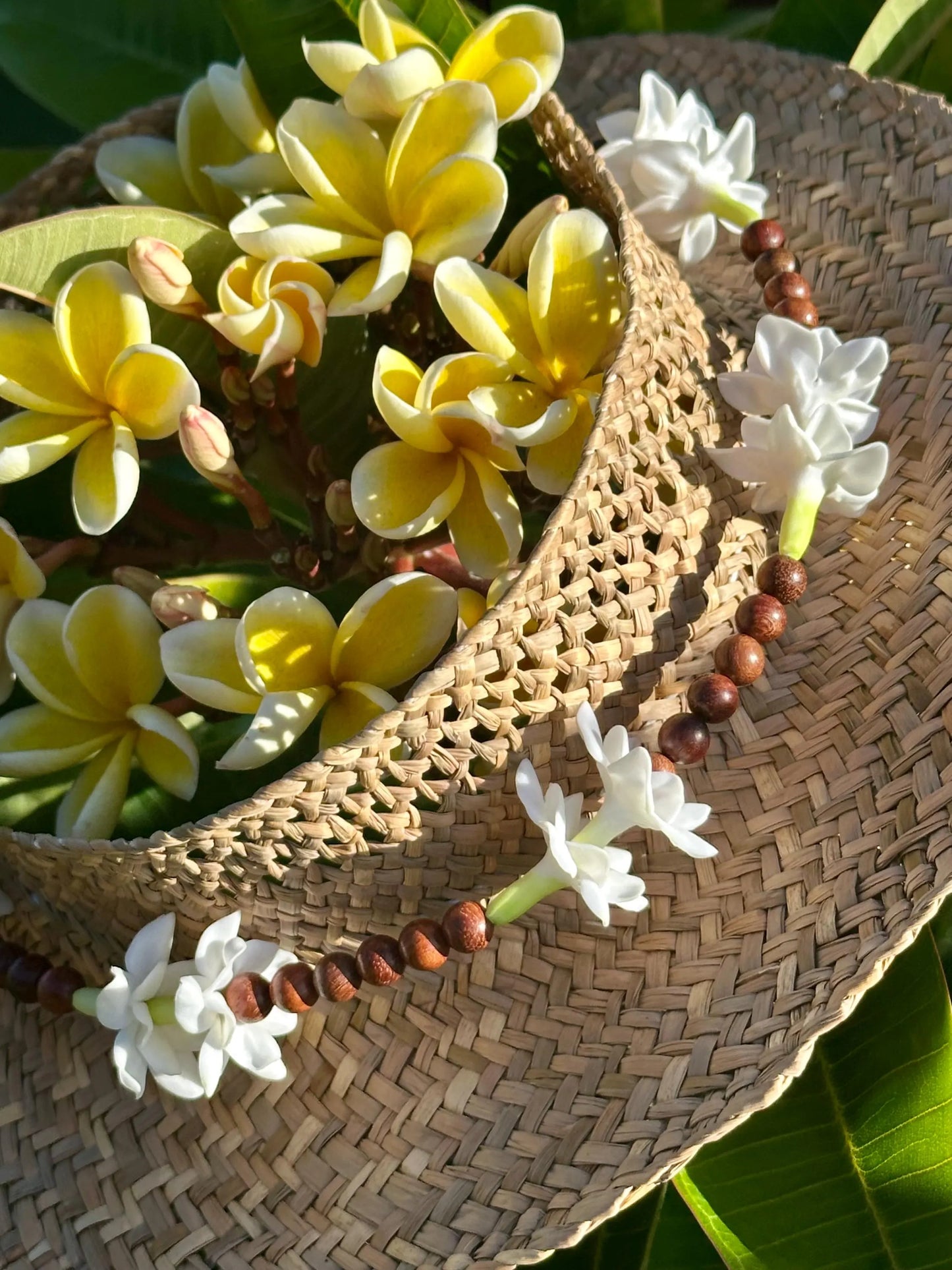 Hat Lei Charm – Papale Lei with Pikake or Crown Flowers, Adjustable Hawaiian Hat Accessory