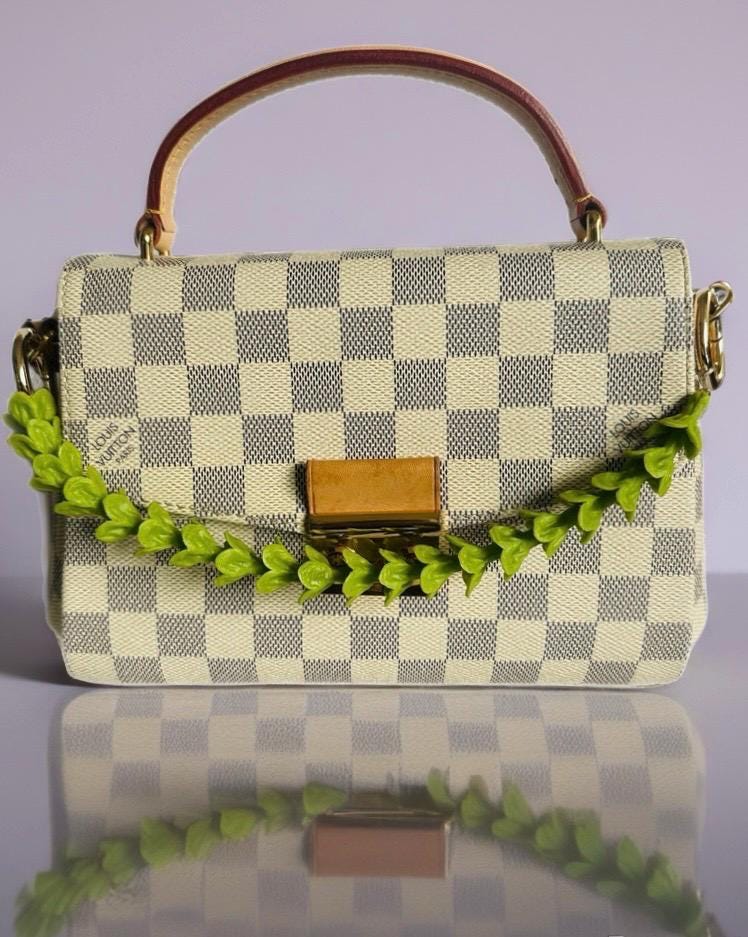 Handmade Hawaiian Flower Purse Charm | Bag Lei