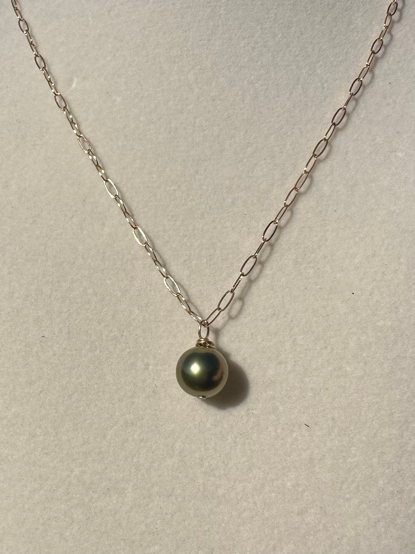 8mm Pistachio Tahitian Pearl Necklace – 14k Gold Filled Paperclip Chain – Luxe Hawaiian Jewelry
