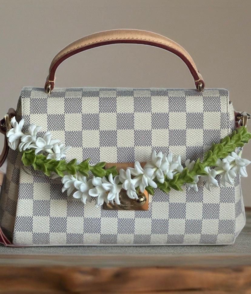 Handmade Hawaiian Flower Purse Charm | Bag Lei