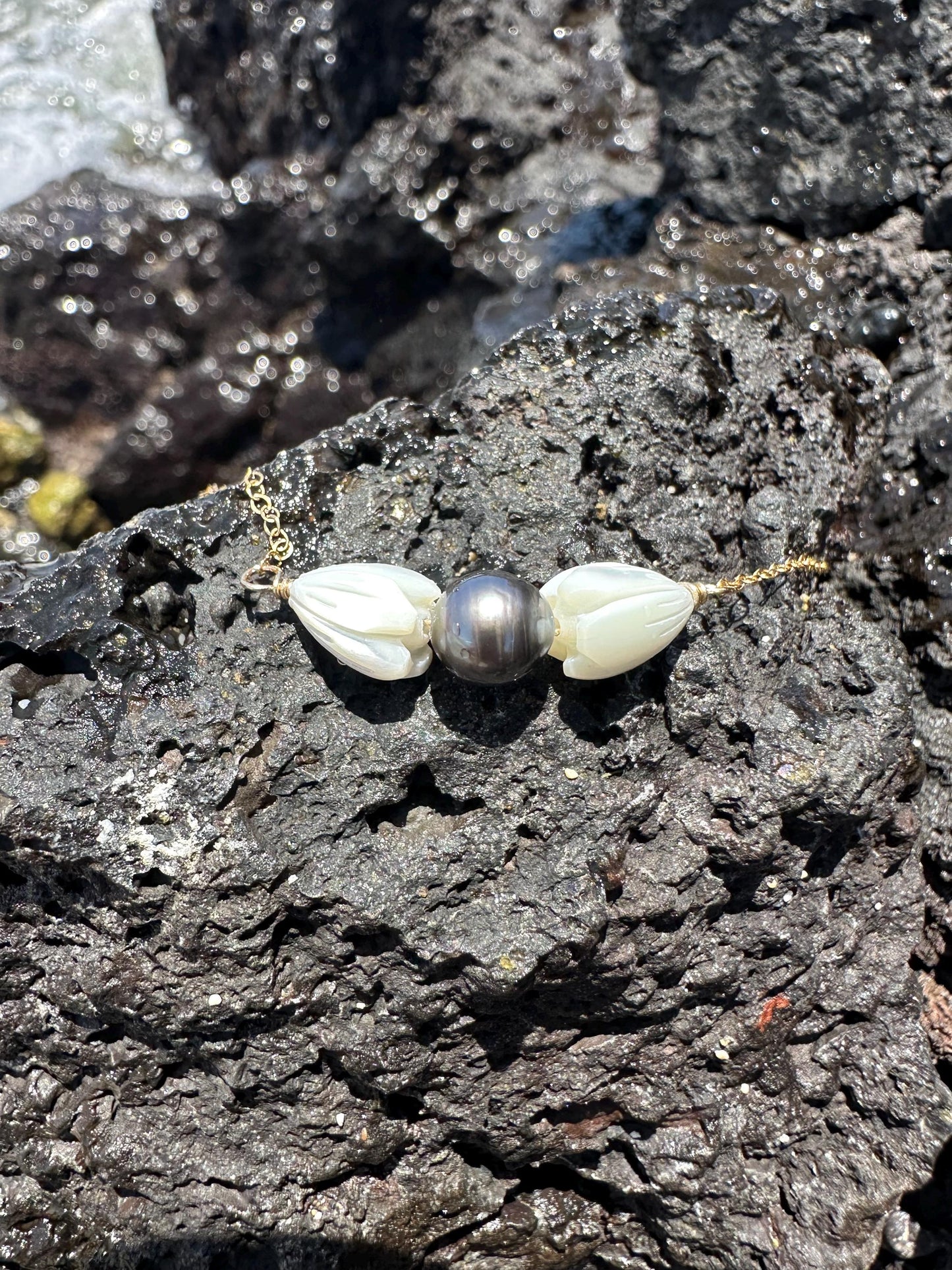 Tahitian Pearl Pikake Necklace – Hawaiian Jewelry with 14k Gold Filled Chain & Mother of Pearl Flowers