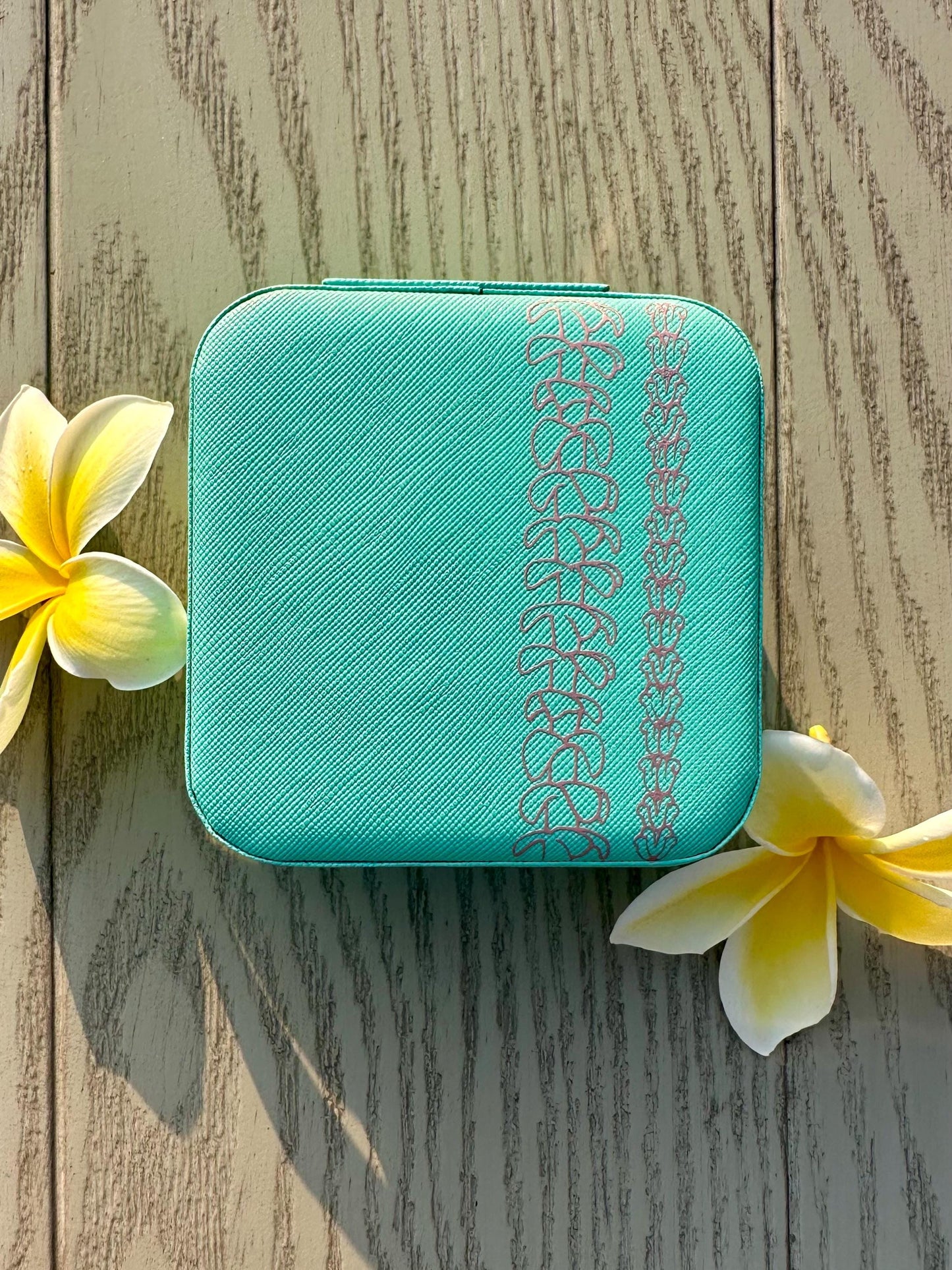 Hawaii-Inspired Travel Jewelry Case – Compact Organizer with Mirror | Aloha or Lei Design | Jewelry Storage