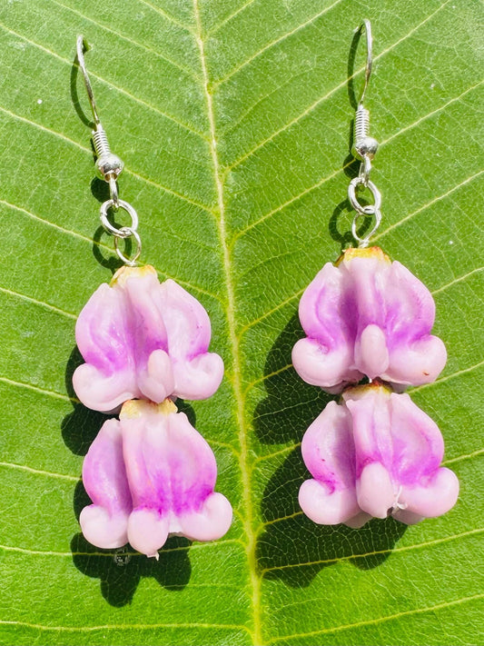 Hawaiian Flower Dangle Earrings – Puakenikeni, Crown Flower, or Pakalana