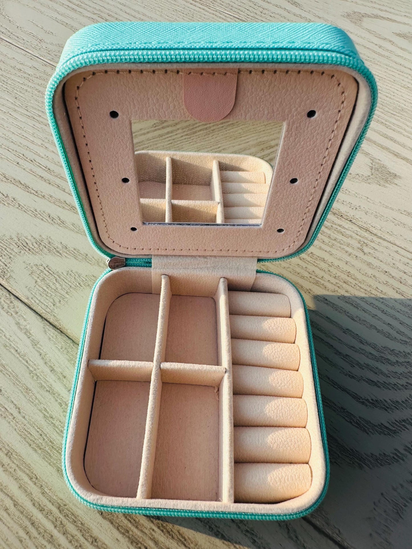 Hawaii-Inspired Travel Jewelry Case – Compact Organizer with Mirror | Aloha or Lei Design | Jewelry Storage