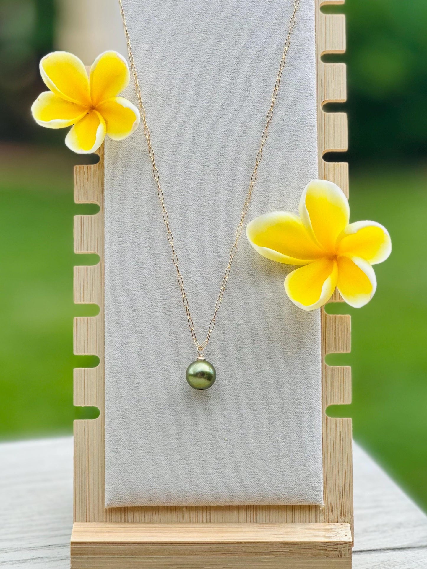 AAA Pistachio Tahitian Pearl Necklace – 10mm Pearl on 14k Gold Filled Paperclip Chain – Luxe Hawaiian Jewelry