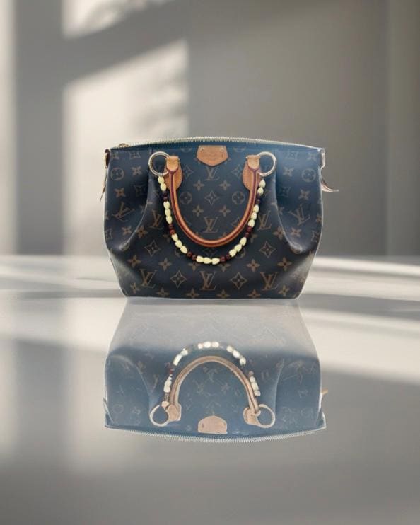 Handmade Hawaiian Flower Purse Charm | Bag Lei