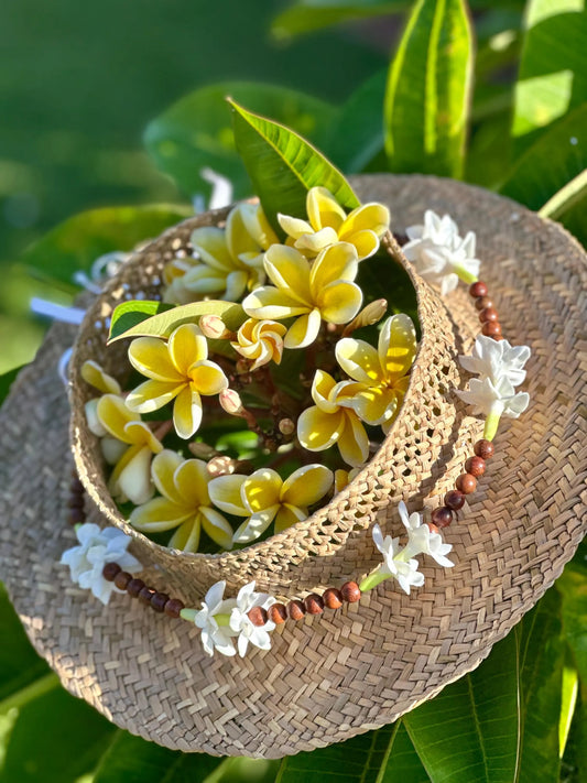 Hat Lei Charm – Papale Lei with Pikake or Crown Flowers, Adjustable Hawaiian Hat Accessory