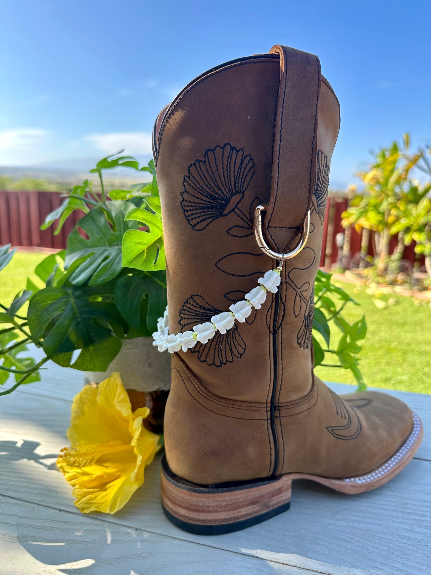 Handmade Cowboy Boot Lei | Hawaiian Floral Western Accessory