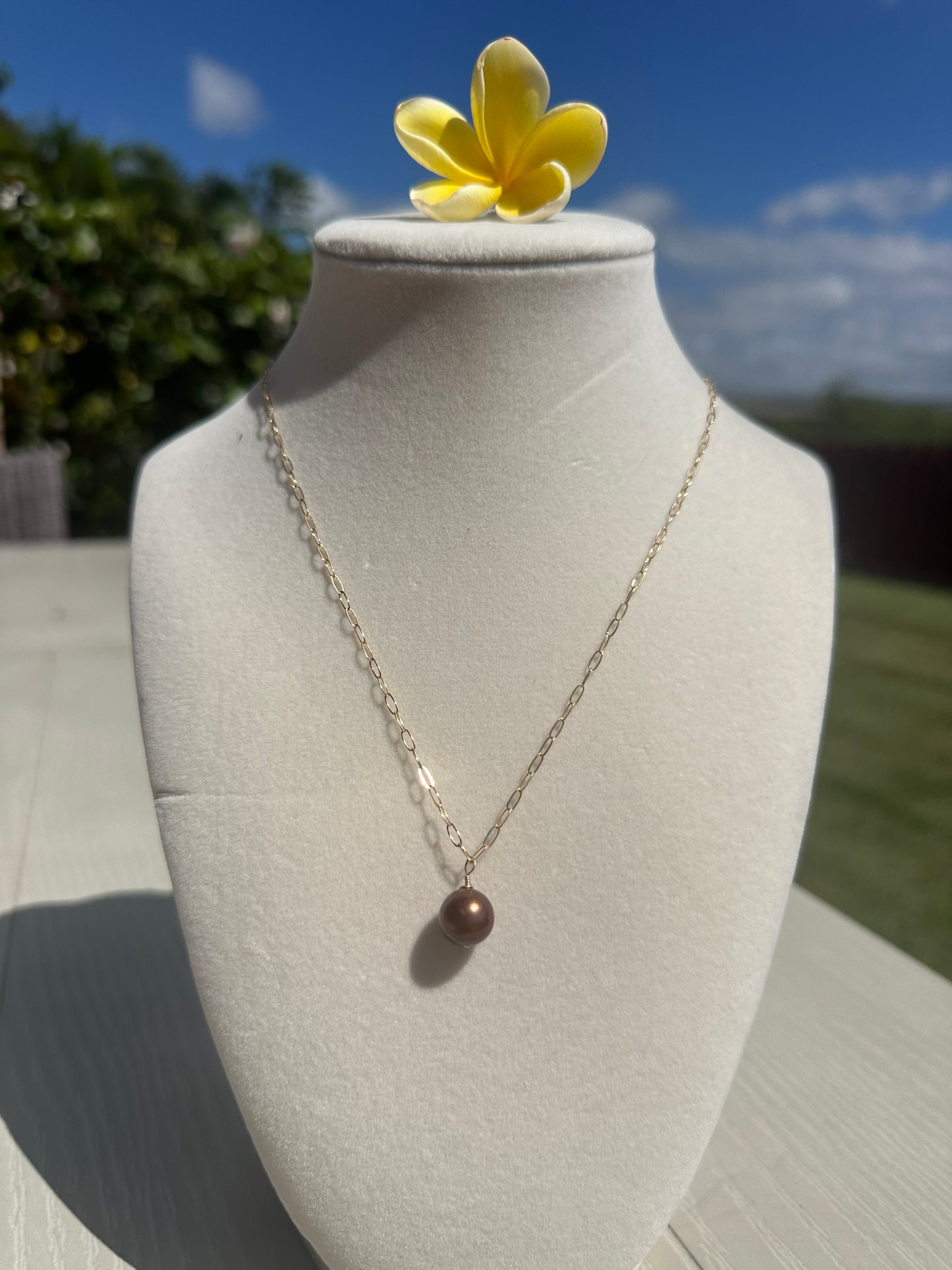 9mm Chocolate Tahitian Pearl Necklace – 14k Gold Filled Paperclip Chain – Luxe Hawaiian Jewelry (Copy)