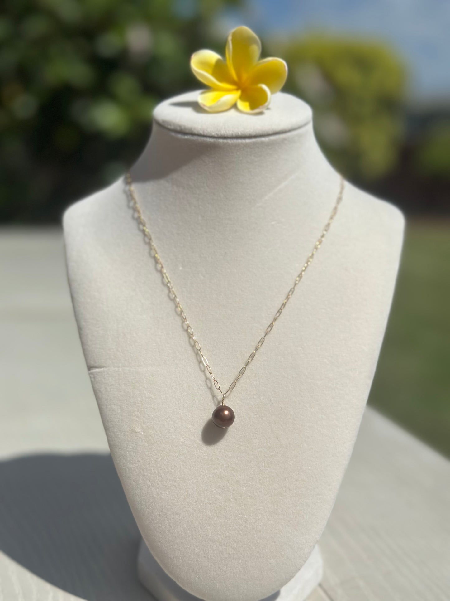9mm Chocolate Tahitian Pearl Necklace – 14k Gold Filled Paperclip Chain – Luxe Hawaiian Jewelry (Copy)