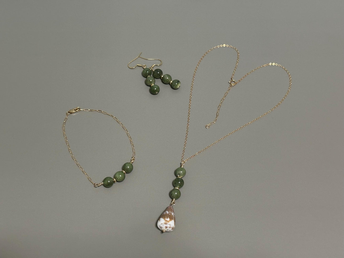 Island Elegance – Jade & Hawaiian Cone Shell Necklace - 14K Gold Filled