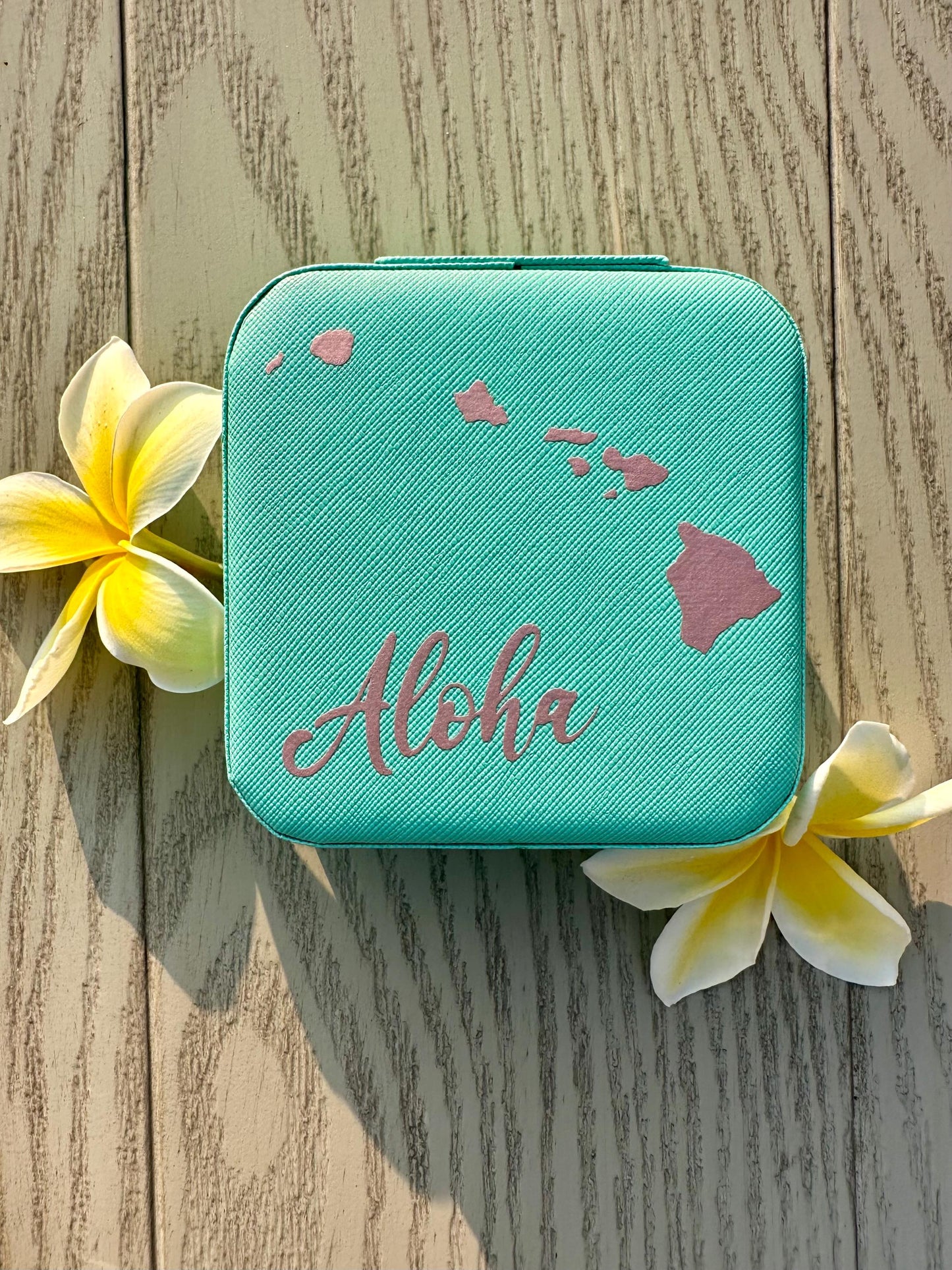 Hawaii-Inspired Travel Jewelry Case – Compact Organizer with Mirror | Aloha or Lei Design | Jewelry Storage