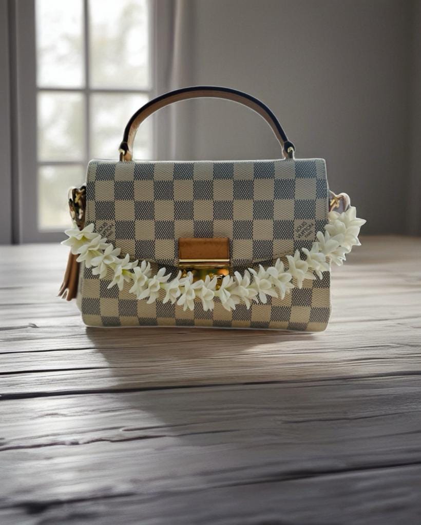 Handmade Hawaiian Flower Purse Charm | Bag Lei