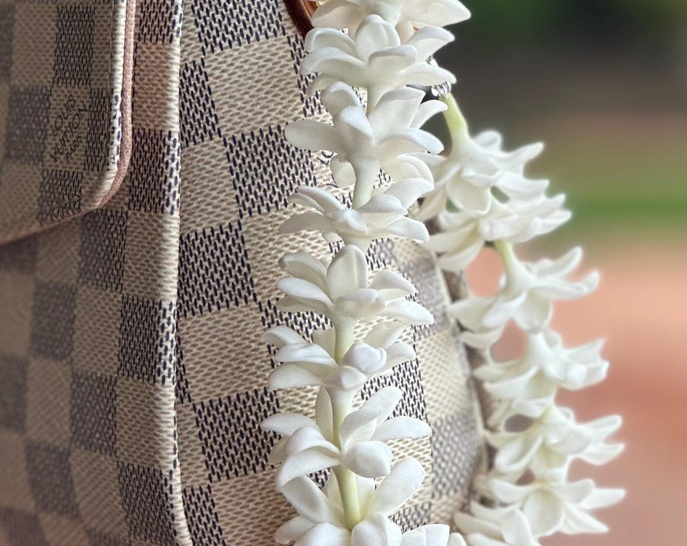 Handmade Hawaiian Flower Purse Charm | Bag Lei